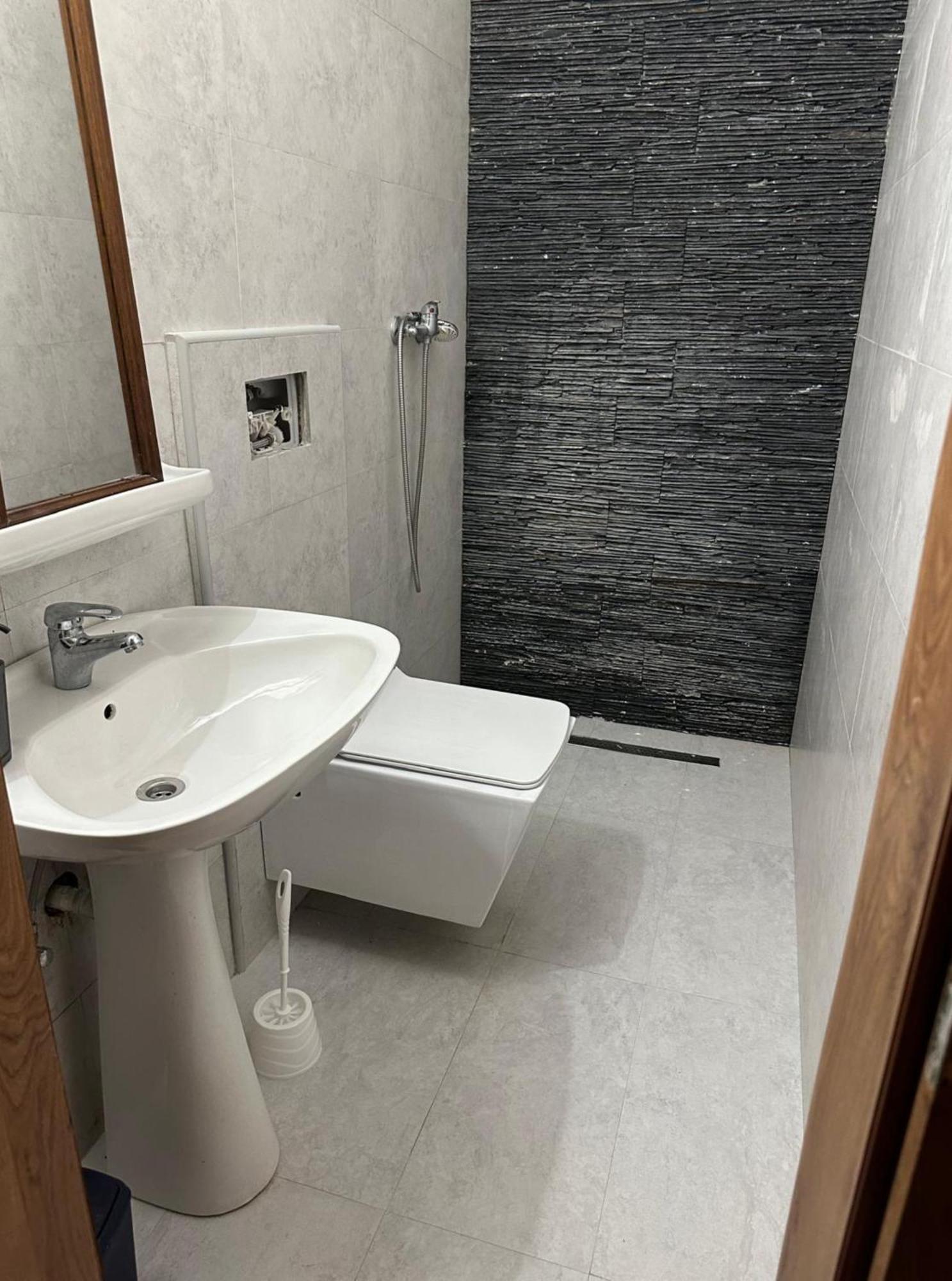 Themis Apart Hotel Kotor Bagian luar foto
